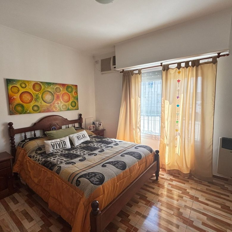 Casa en Venta en Lobos Centro (3 Dorm – 290 m²)