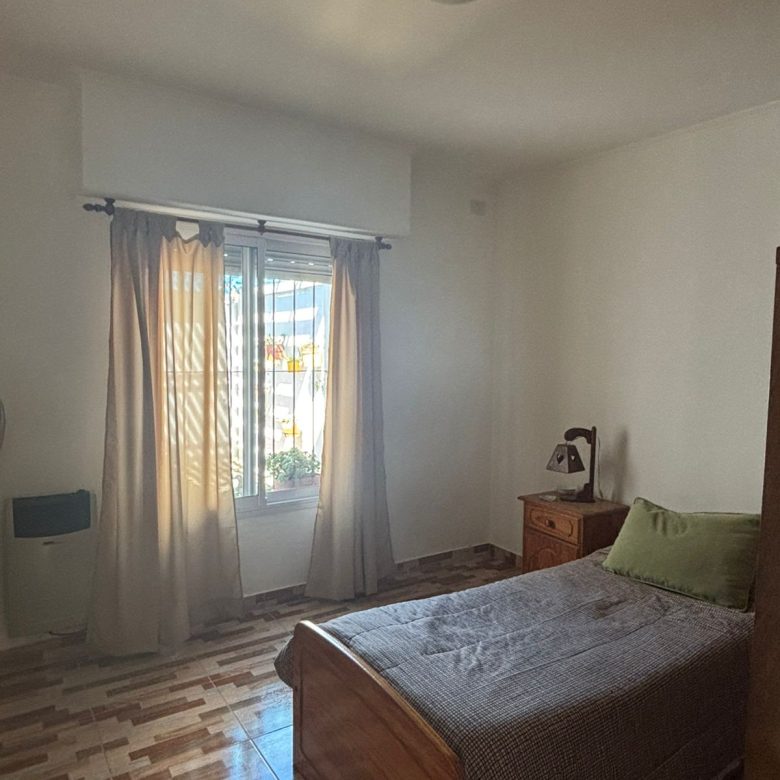 Casa en Venta en Lobos Centro (3 Dorm – 290 m²)