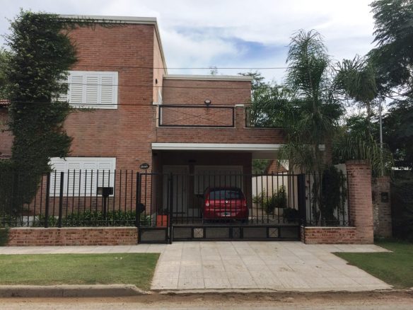 En Venta – Casa con Departamento en Calle Soldado Echave, Lobos