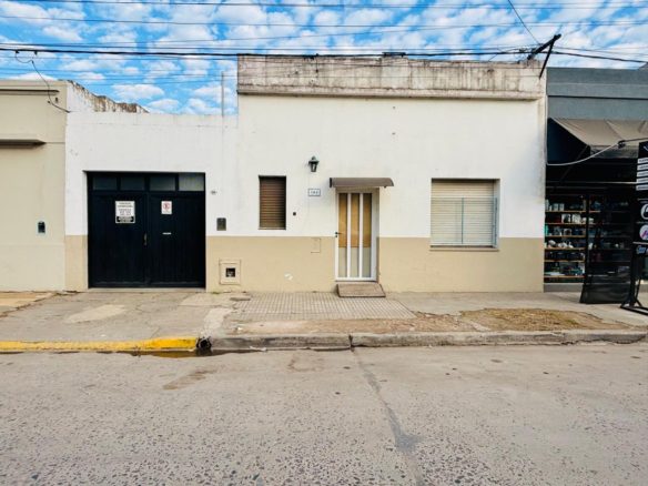 Casa en Venta en Suipacha 154, Lobos Centro (3 Dorm – 291 m²)