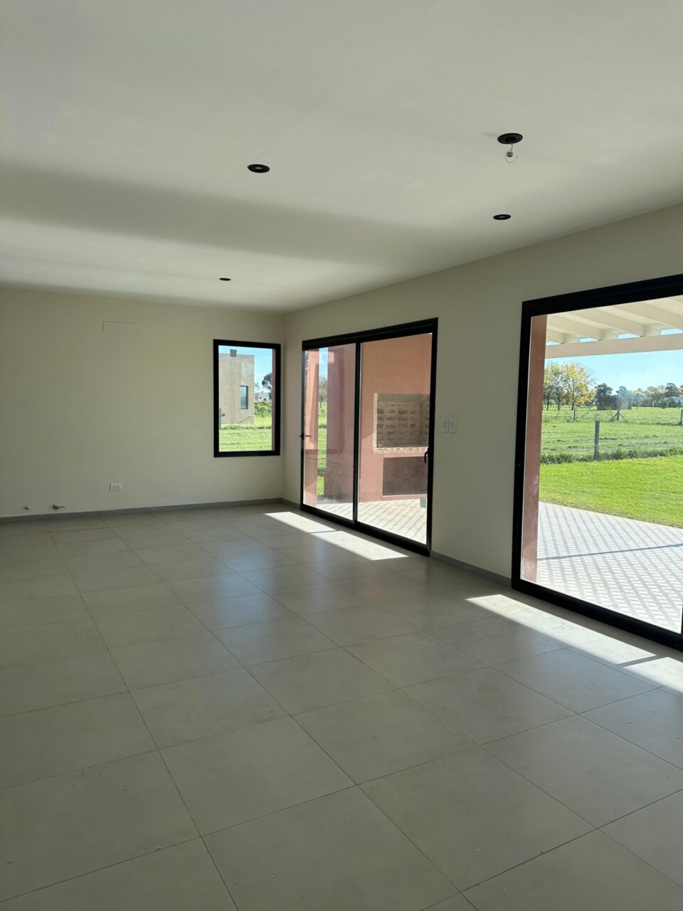 Casa a Estrenar en Venta en La Federala, Lobos 