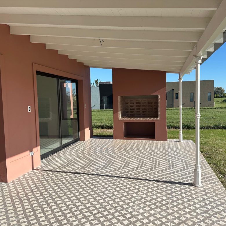 Casa a Estrenar en Venta en La Federala, Lobos 