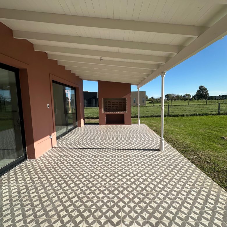 Casa a Estrenar en Venta en La Federala, Lobos 