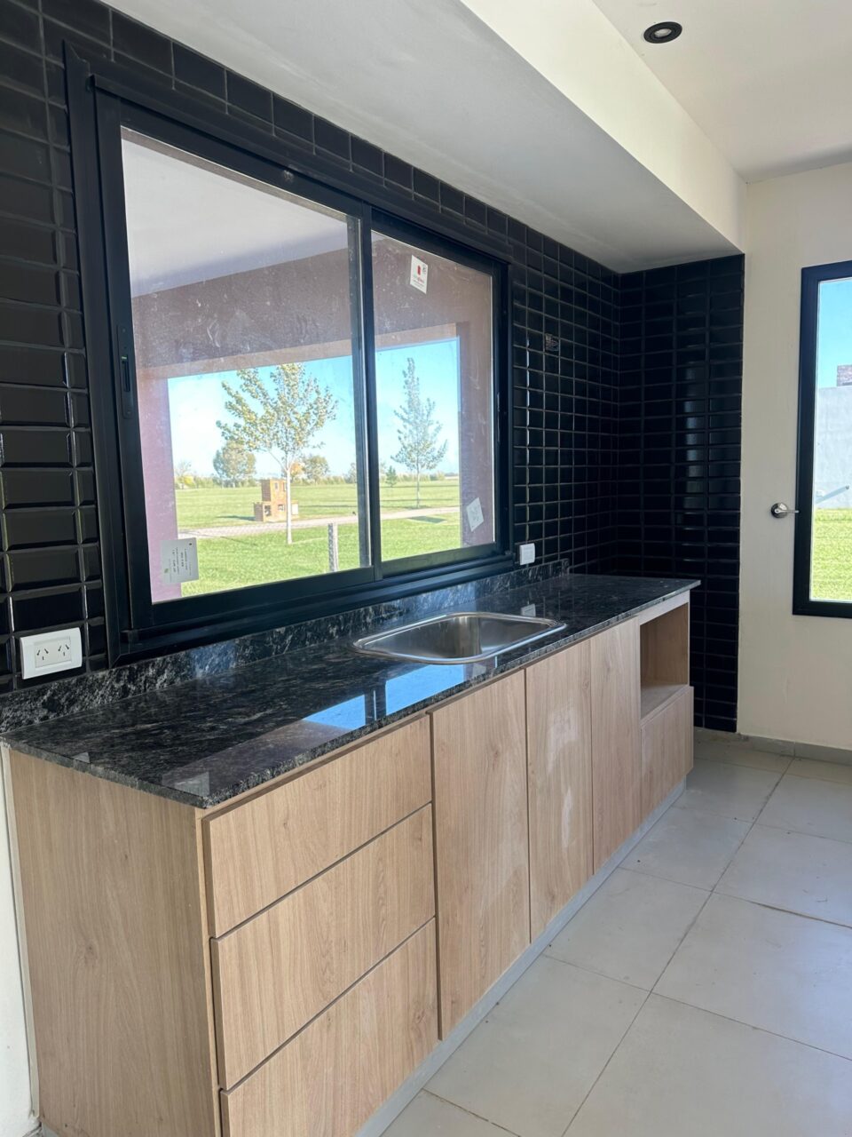 Casa a Estrenar en Venta en La Federala, Lobos 