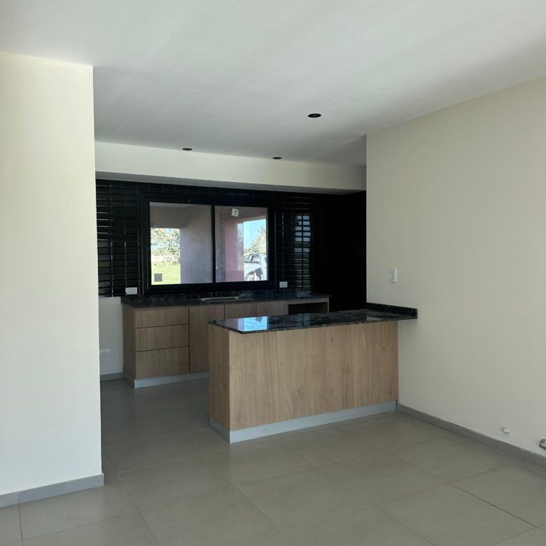 Casa a Estrenar en Venta en La Federala, Lobos 