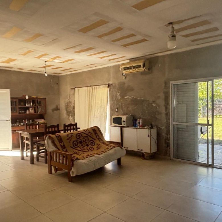 Casa en Venta en Lobos (2 Dorm)