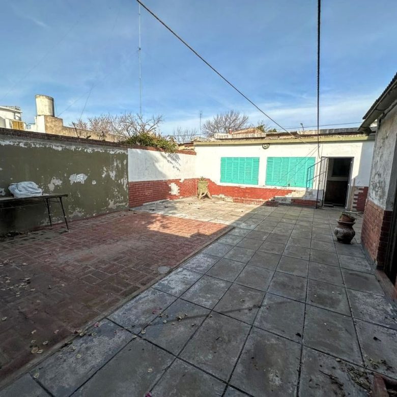 Casa en Venta en Calle Mitre N°352, Lobos