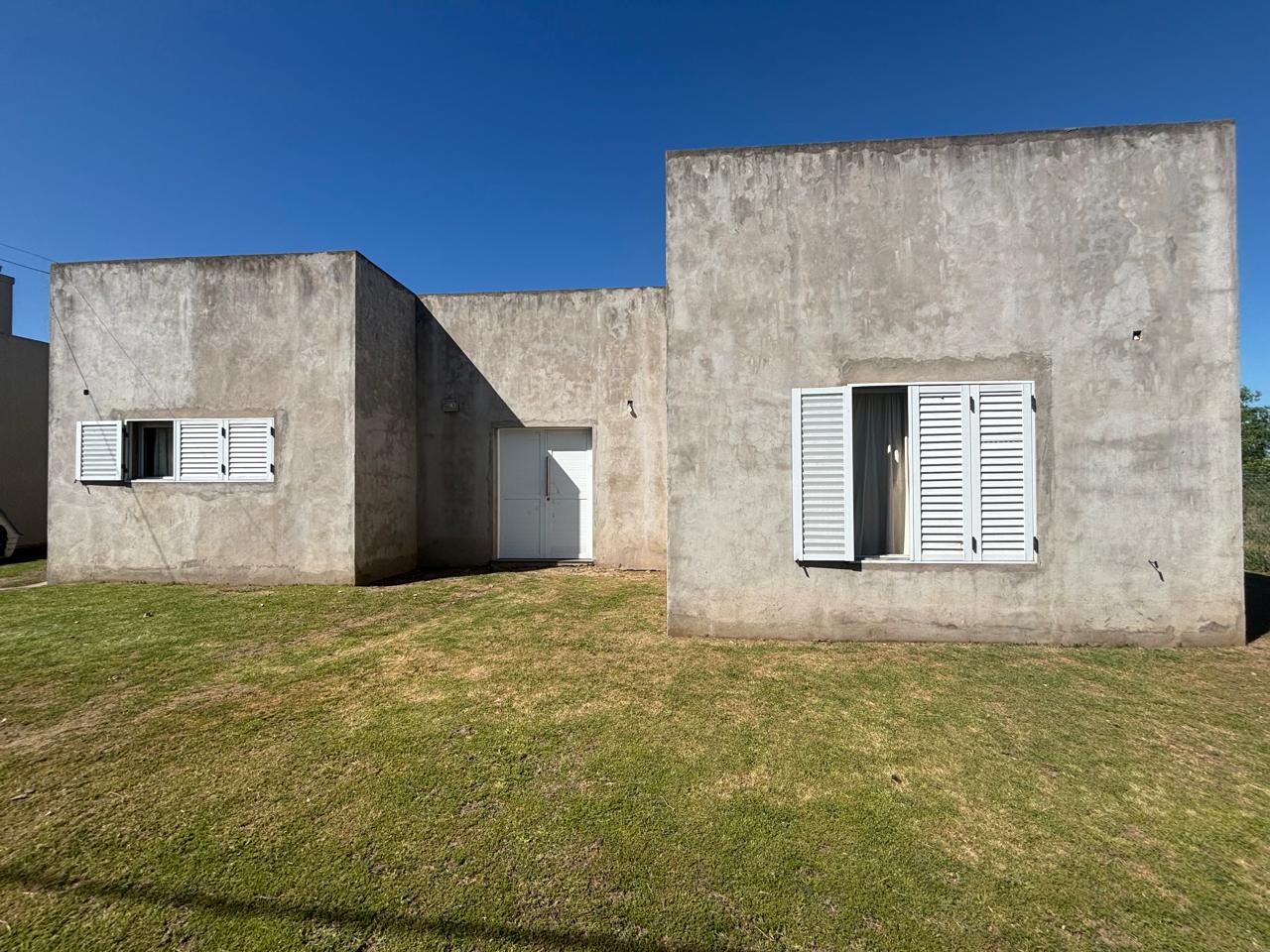 Casa en Venta en Lobos (2 Dorm)