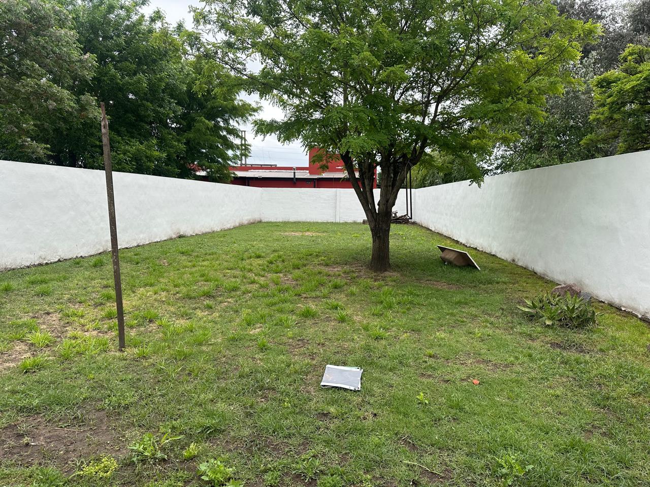 Casa en Venta en Empalme Lobos (2 Dorm – 485 m²)