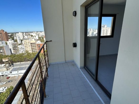 VENTA Departamento Céntrico en LA PLATA CALLE 3 Y 51 