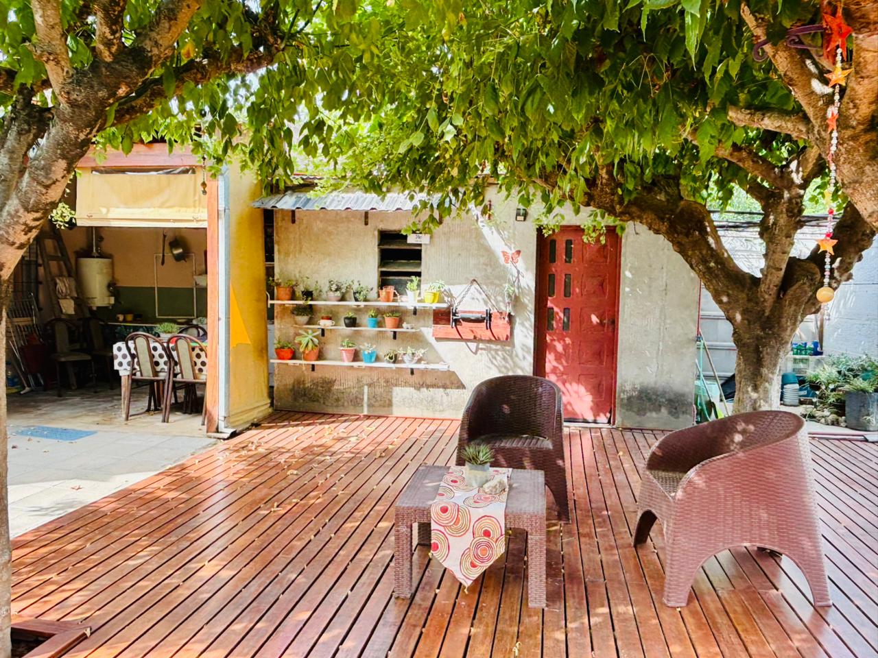 Venta de casa en LOBOS con 2 dormitorios.