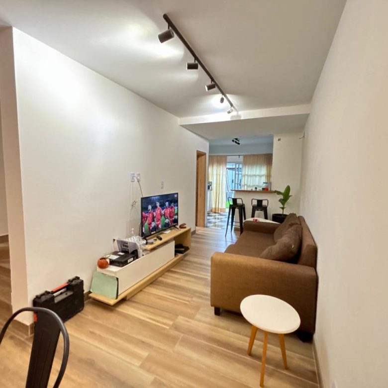 VENTA Departamento Céntrico Lobos Calle Almafuerte N°353- Lobos
