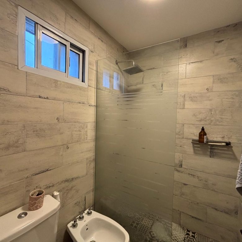 VENTA Departamento Céntrico Lobos Calle Almafuerte N°353- Lobos
