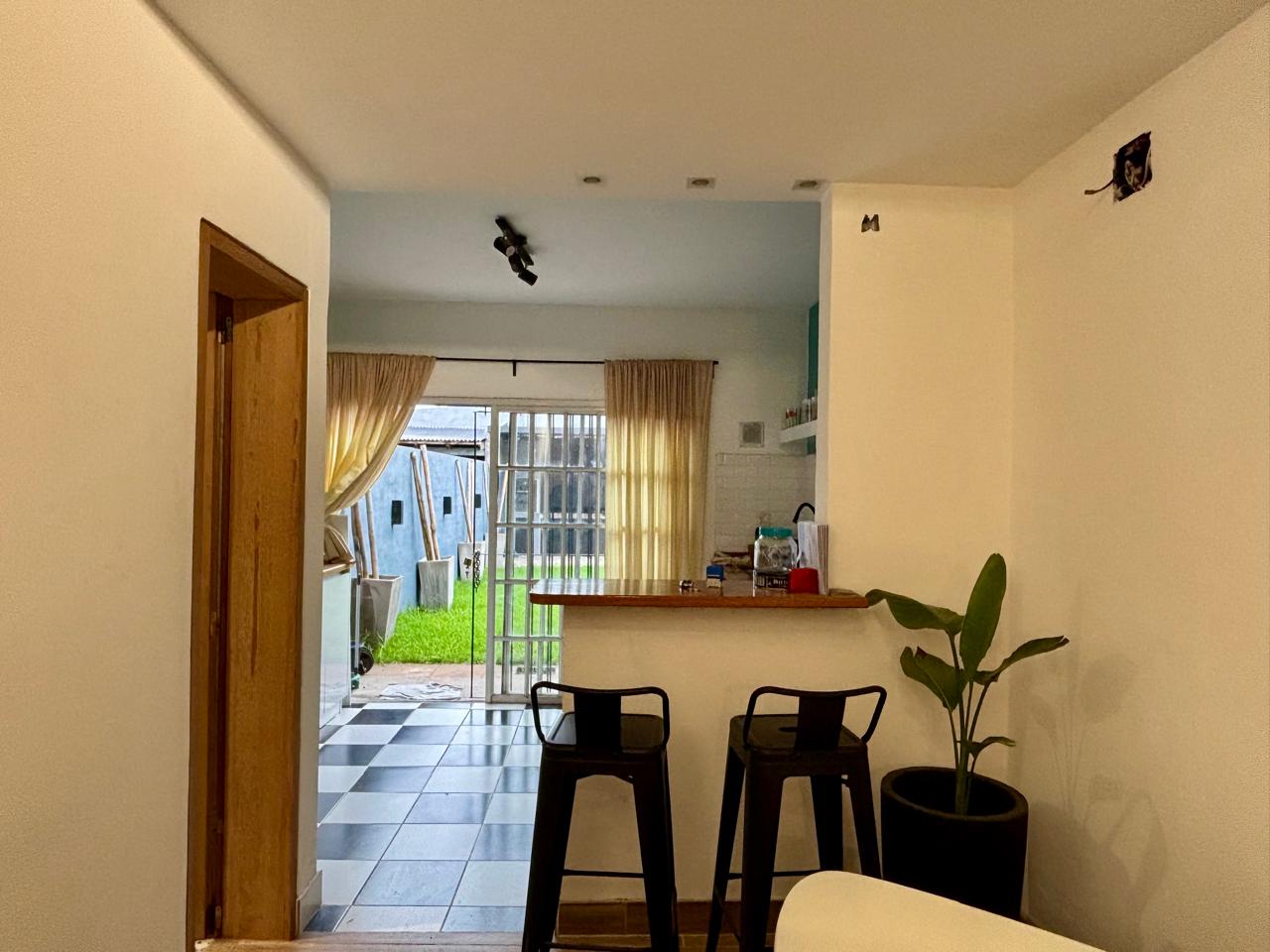 VENTA Departamento Céntrico Lobos Calle Almafuerte N°353- Lobos