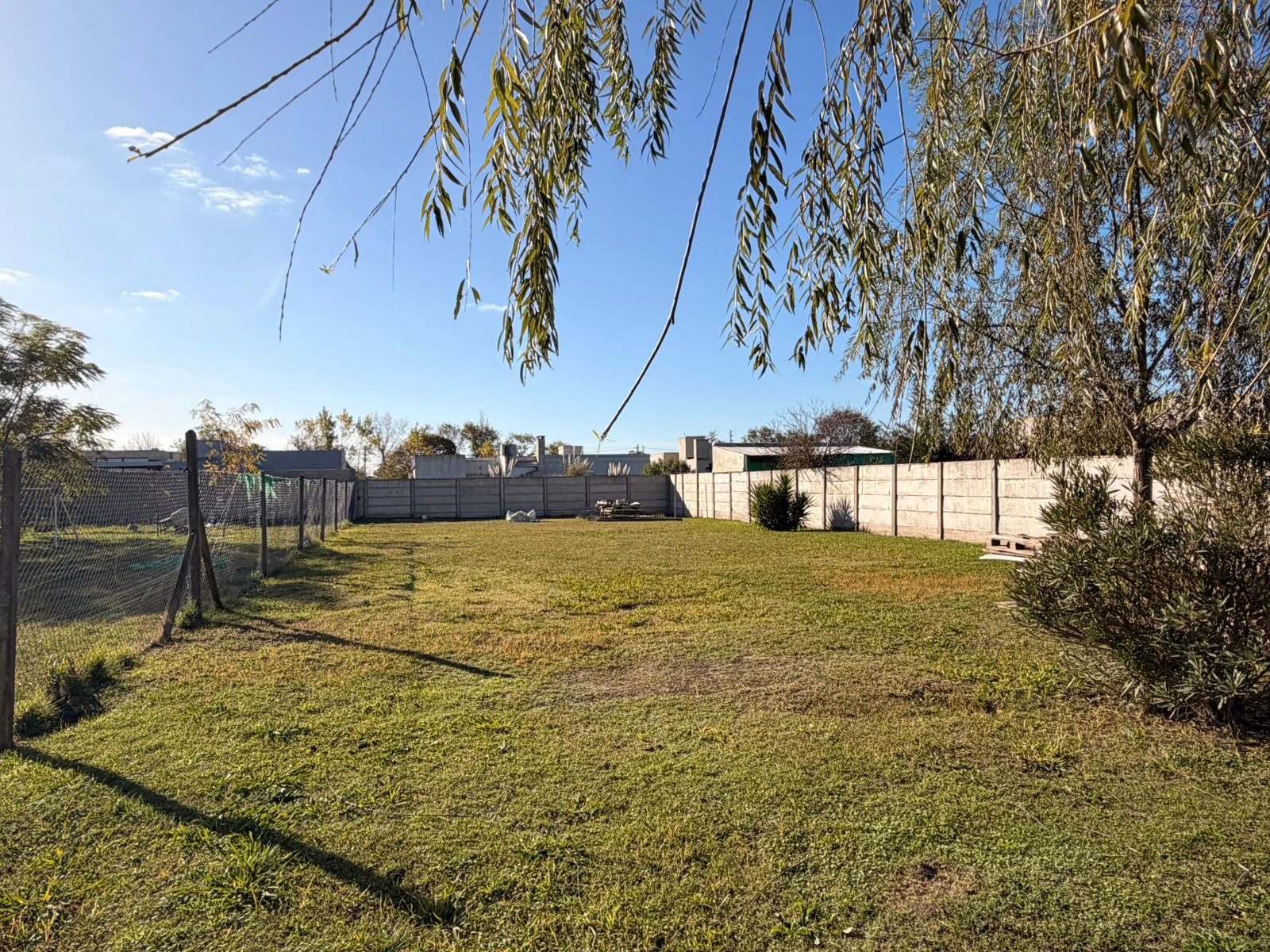 Venta de casa en LOBOS con 3 dormitorios.