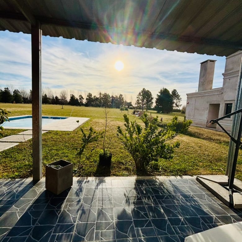 Casa en Venta en Club de Campo La Federala, Lobos (3 Dorm – 1200 m²)