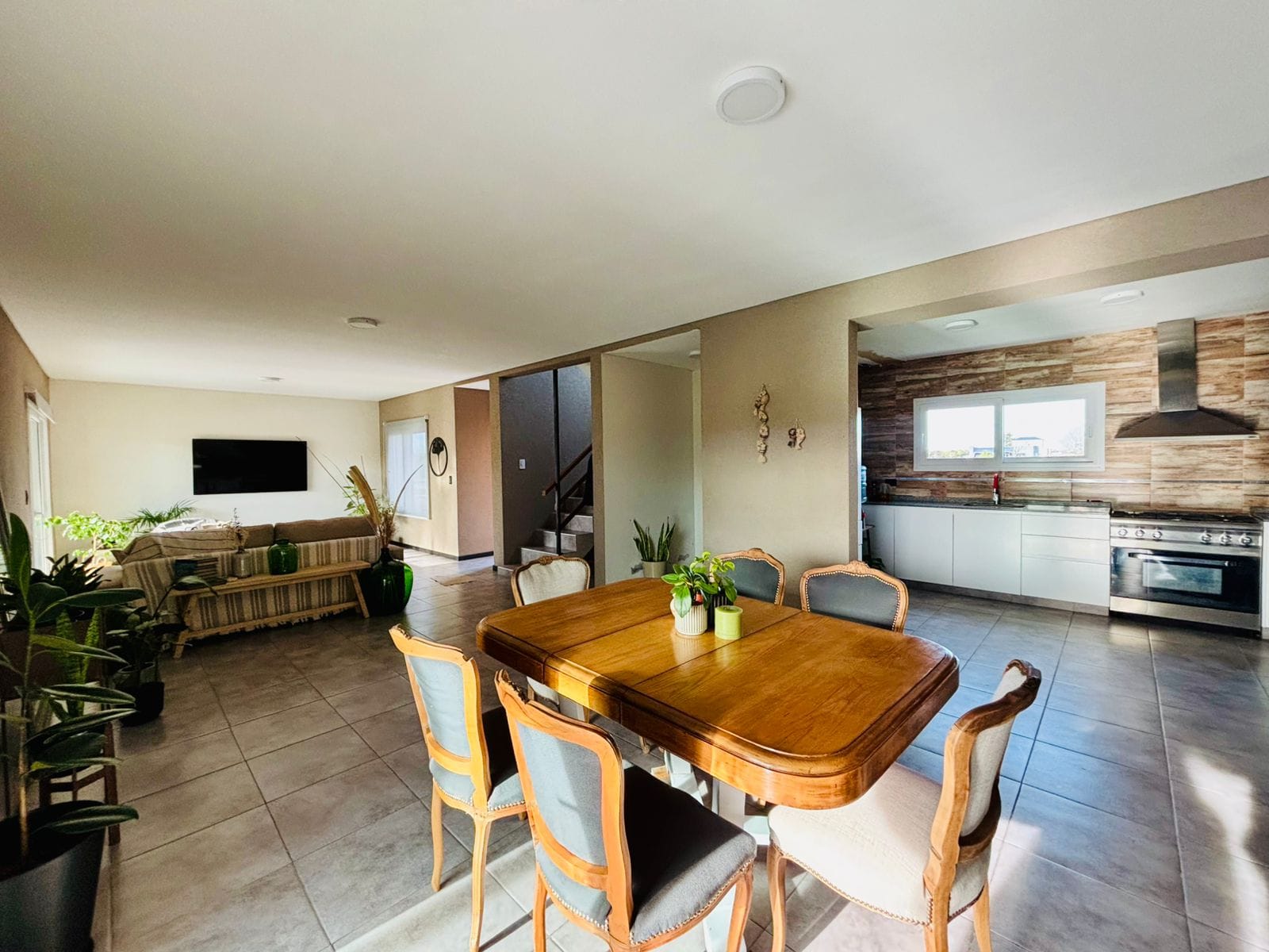 Casa en Venta en Club de Campo La Federala, Lobos (3 Dorm – 1200 m²)
