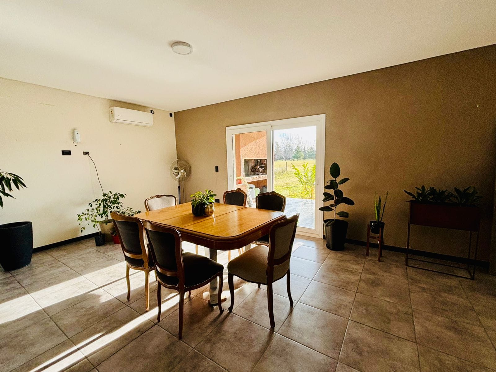 Casa en Venta en Club de Campo La Federala, Lobos (3 Dorm – 1200 m²)