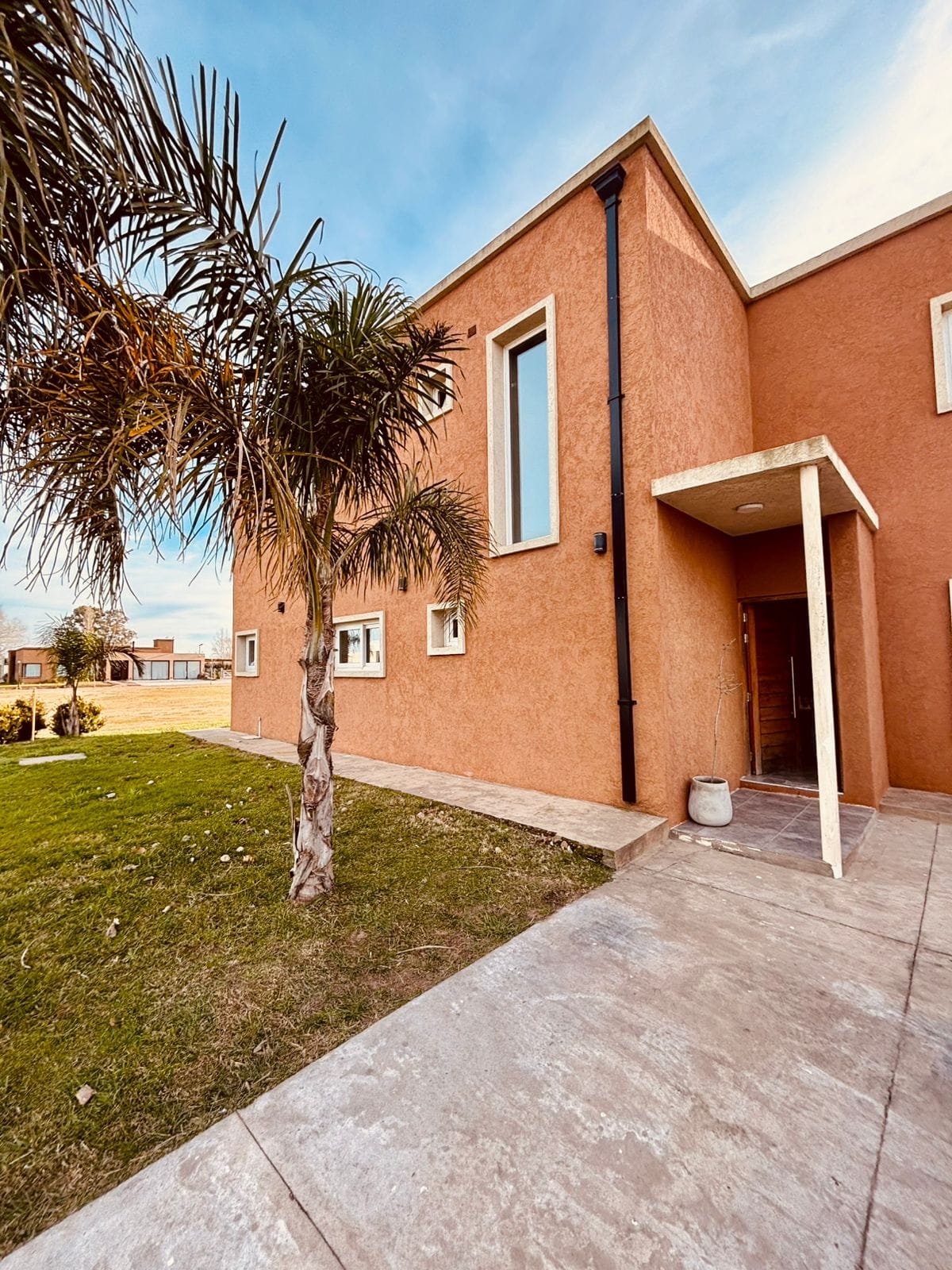 Casa en Venta en Club de Campo La Federala, Lobos (3 Dorm – 1200 m²)