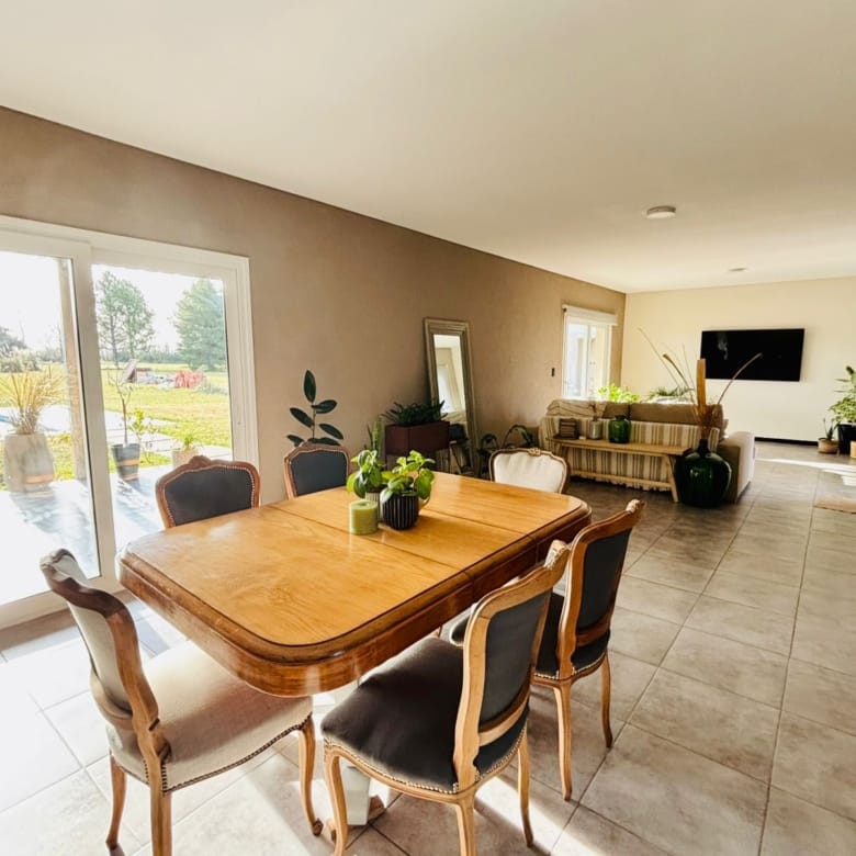 Casa en Venta en Club de Campo La Federala, Lobos (3 Dorm – 1200 m²)