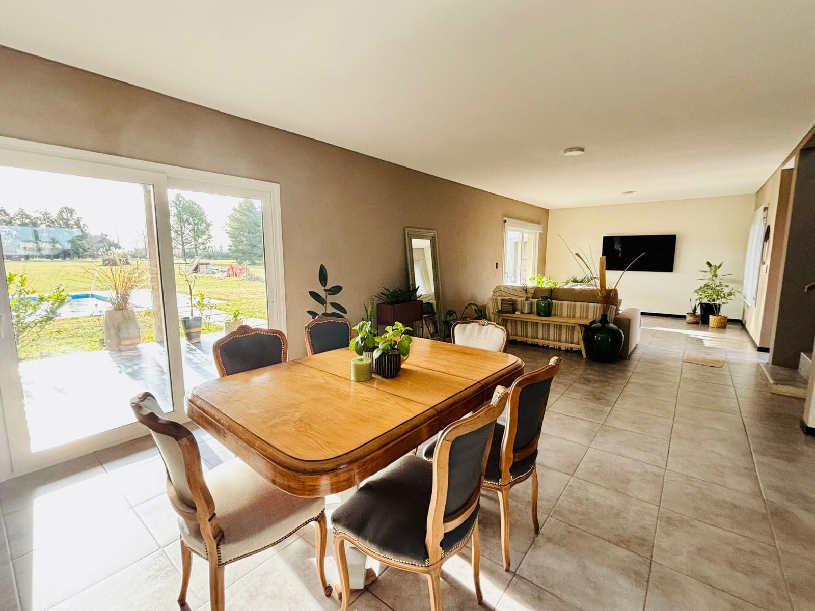 Casa en Venta en Club de Campo La Federala, Lobos (3 Dorm – 1200 m²)