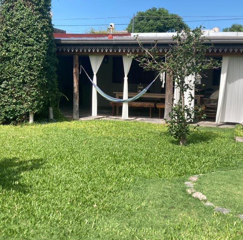 Casa Céntrica en Venta en Lobos – 3 Dormitorios, Ideal para Familias
