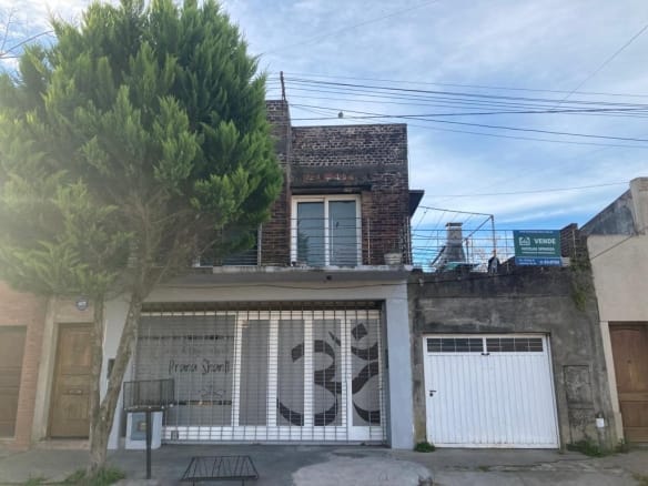 Departamento en Venta en Lobos Centro (2 Dorm)