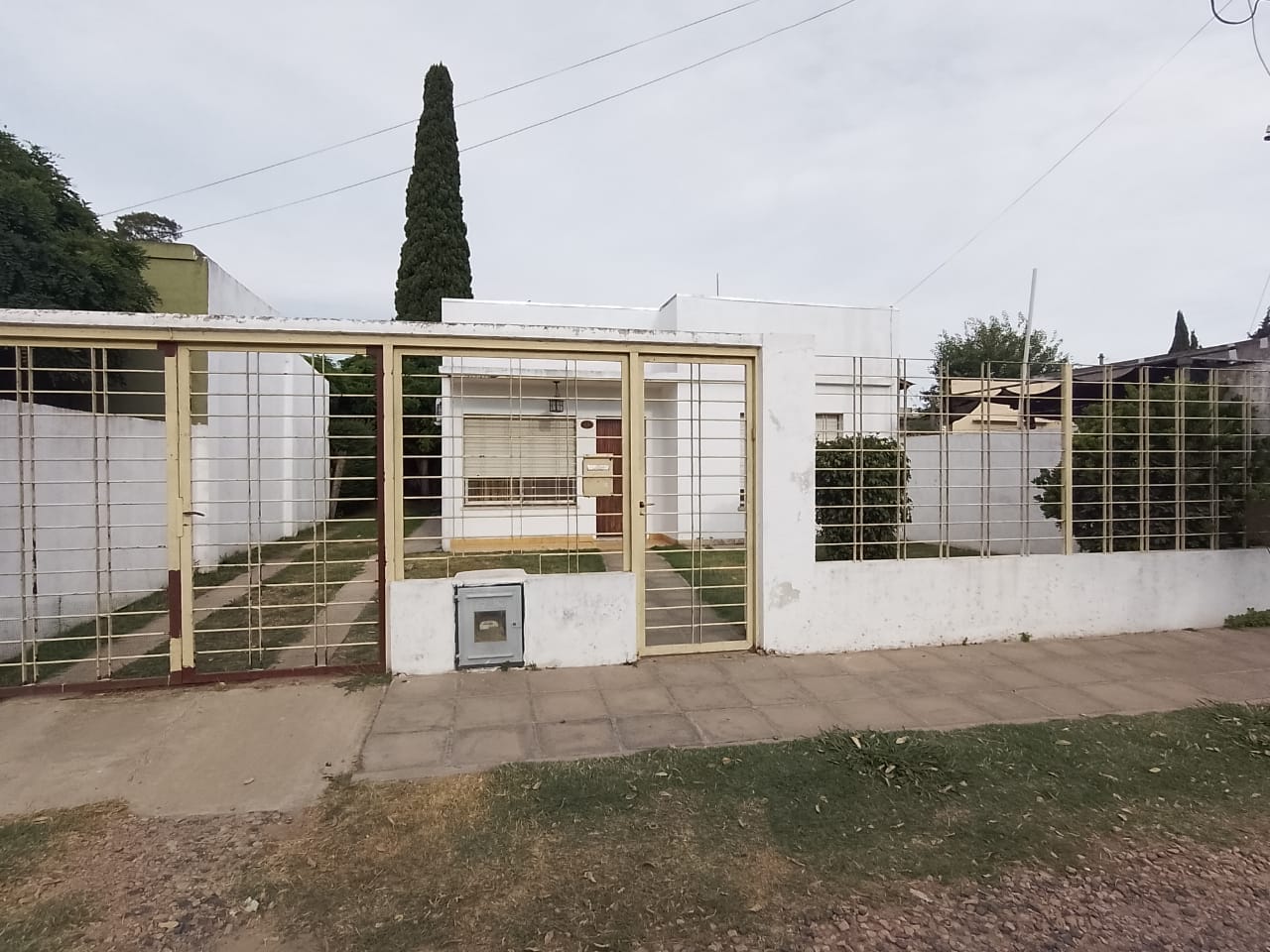 Casa en Venta en Lobos Centro (2 Dorm – 291 m²)