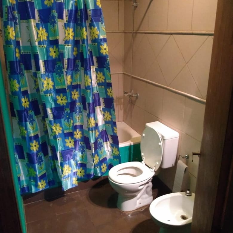 Casa con Pileta en Venta en Ayacucho 241 y 243, Laguna de Lobos (2 Dorm – 600 m²)