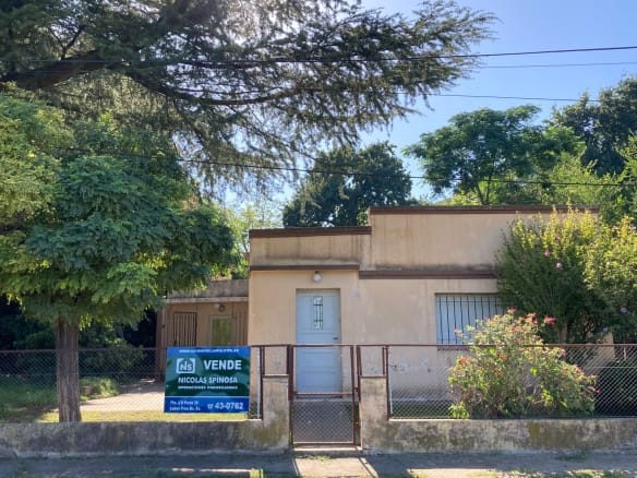 Casa en Venta en Lobos Centro (3 Dorm – 400 m²)