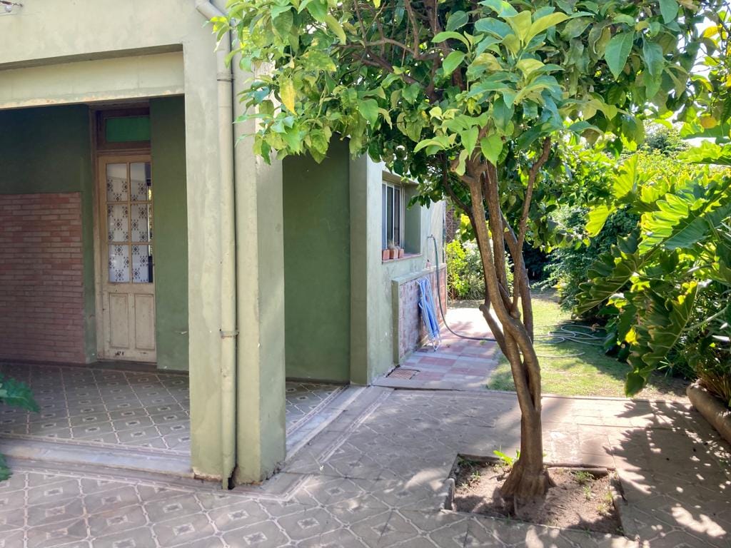Casa-Oficina en el Centro de Lobos
