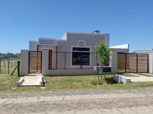 En Venta – Casa a Estrenar en Villa Margarita, Lobos