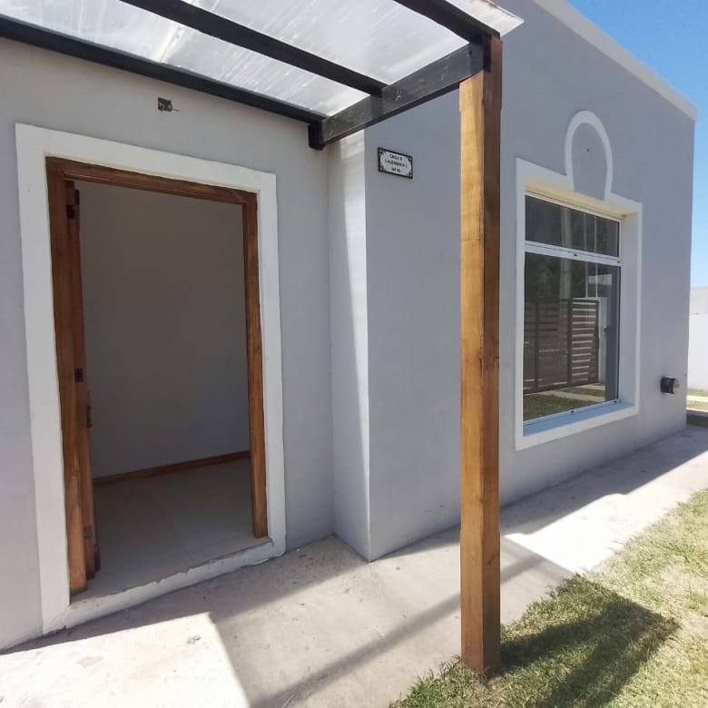 Casa a Estrenar en Venta en Villa Margarita, Lobos (2 Dorm – 525 m²)