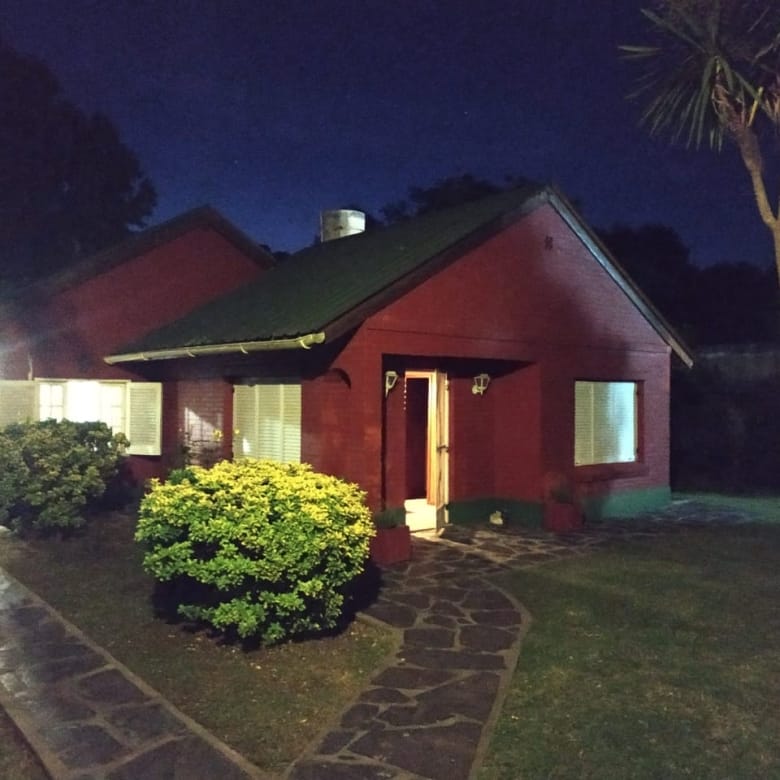Casa Quinta con Pileta en Venta en Calle 37, Laguna de Lobos (2 Dorm – 800 m²)