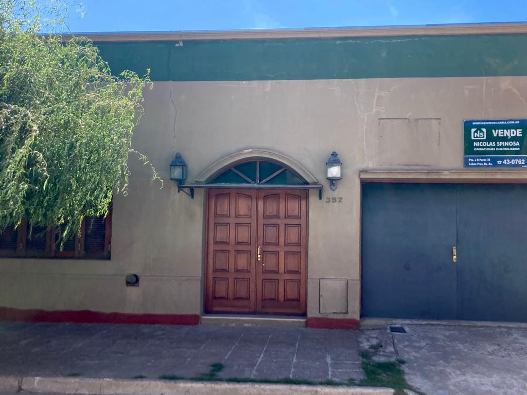 Casa Céntrica en Venta en Lobos – 3 Dormitorios, Ideal para Familias