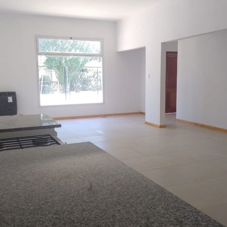 Casa a Estrenar en Venta en Villa Margarita, Lobos (2 Dorm – 525 m²)