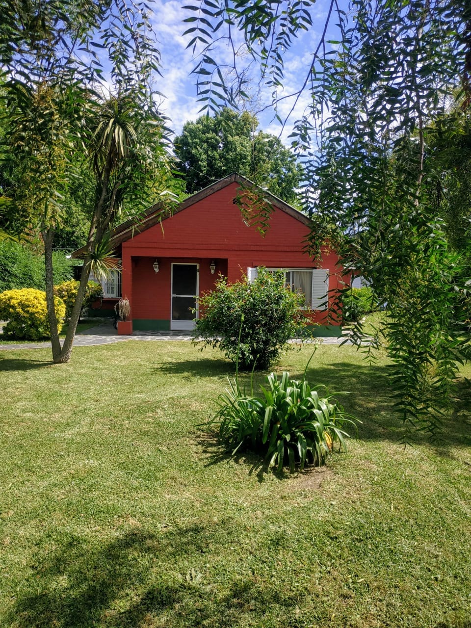 Casa Quinta con Pileta en Venta en Calle 37, Laguna de Lobos (2 Dorm – 800 m²)