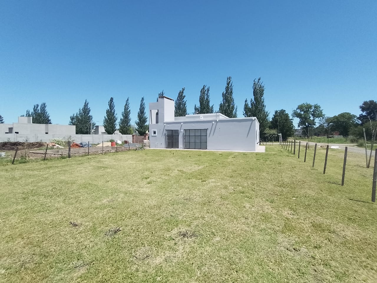 Casa a Estrenar en Venta en Villa Margarita, Lobos (2 Dorm – 525 m²)