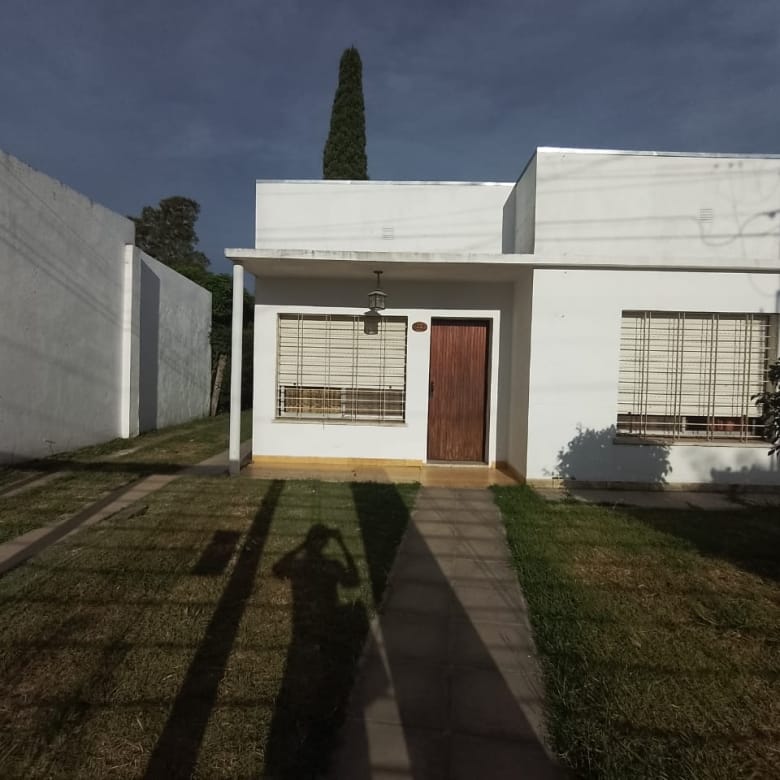 Casa en Venta en Lobos Centro (2 Dorm – 291 m²)