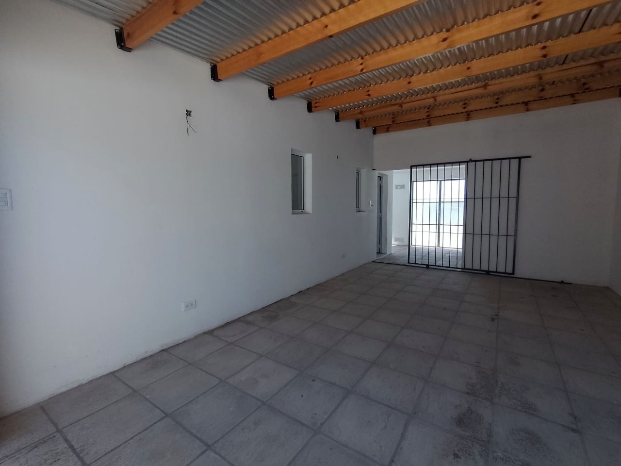 Casa a Estrenar en Venta en Villa Margarita, Lobos (2 Dorm – 525 m²)