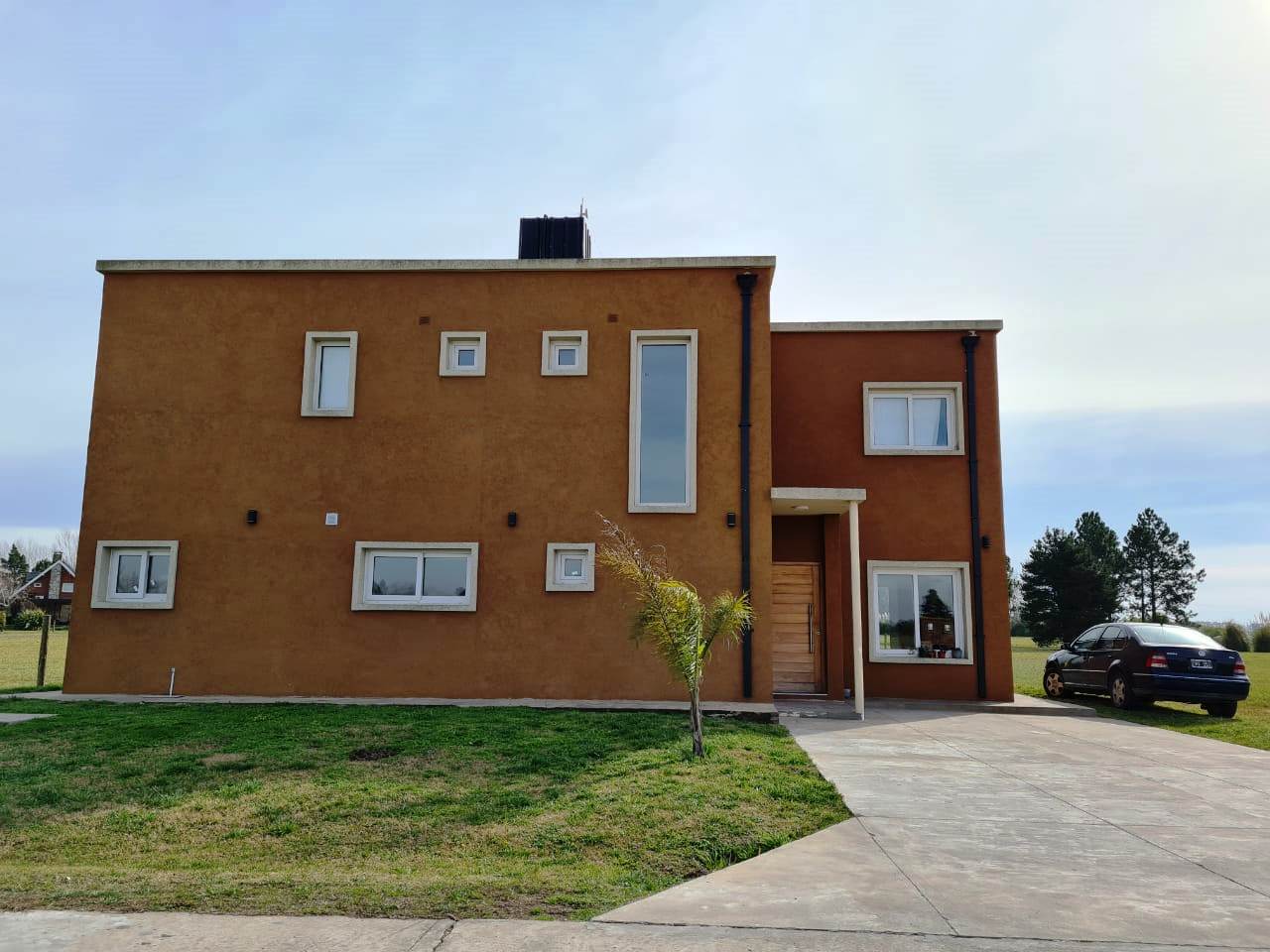 8815cf63-1a05-4c35-88c2-0fca1a6b3f05 Casa en Venta en Club de Campo La Federala, Lobos (3 Dorm – 1200 m²)