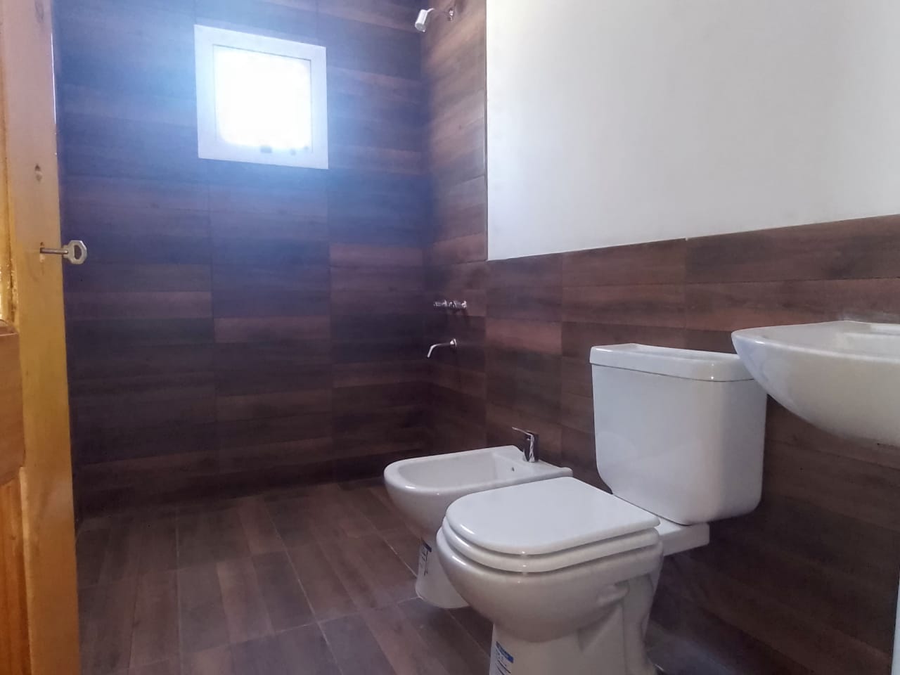 Casa a Estrenar en Venta en Villa Margarita, Lobos (2 Dorm – 525 m²)