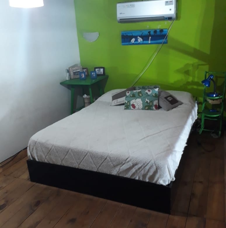 En Venta – Casa Tipo Loft con Pileta a Una Cuadra de la Laguna de Lobos