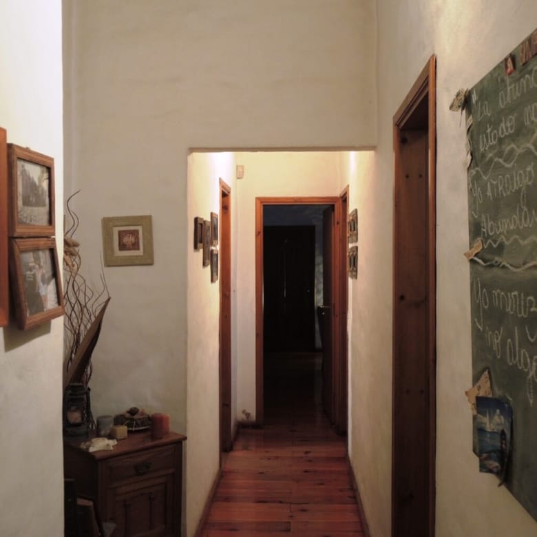 CASA EN VENTA, LOBOS.