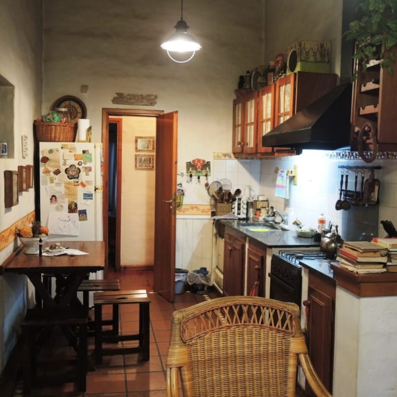 CASA EN VENTA, LOBOS.