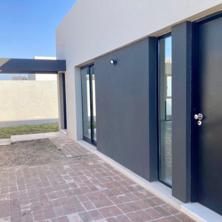 En Venta – Departamento PH a Estrenar en Angueira 1792, Lobos