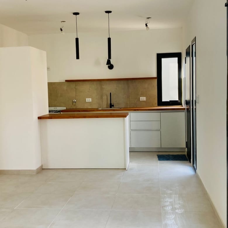 En Venta – Departamento PH a Estrenar en Angueira 1792, Lobos