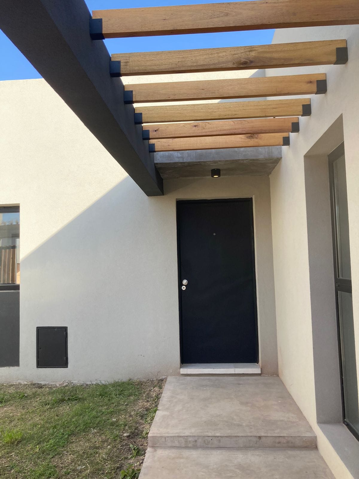 En Venta – Departamento PH a Estrenar en Angueira 1792, Lobos