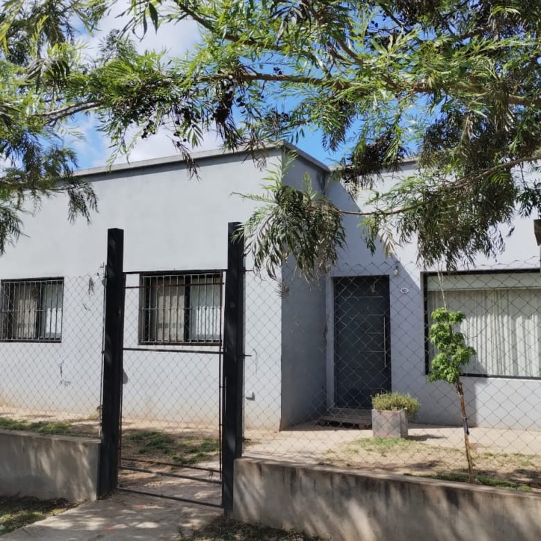 En Venta – Casa Moderna en Calle 251, Lobos – Consultar Valor