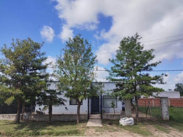 Casa en Venta en Calle 251, Lobos Centro (2 Dorm – 380 m²)